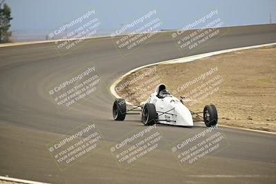 media/Jan-26-2025-CalClub SCCA (Sun) [[cfcea7df88]]/Group 7/Race/